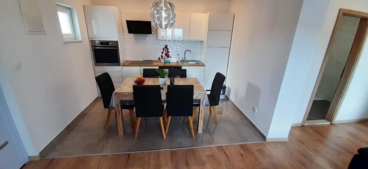 Penthaus Apartment N&M Baska Voda Bagian luar foto